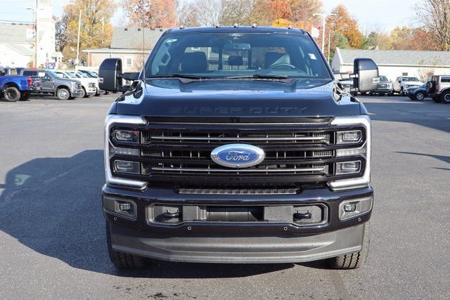 New 2026 Ford F350 Platinum w/ FX4 Off-Road Package image 16