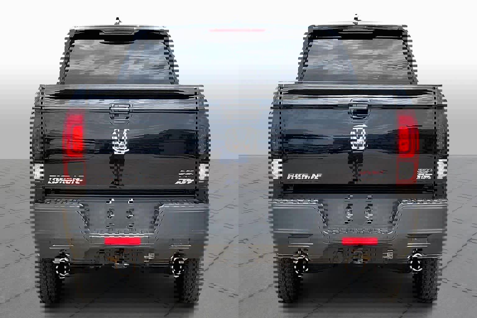 Used 2023 Honda Ridgeline Sport image 6