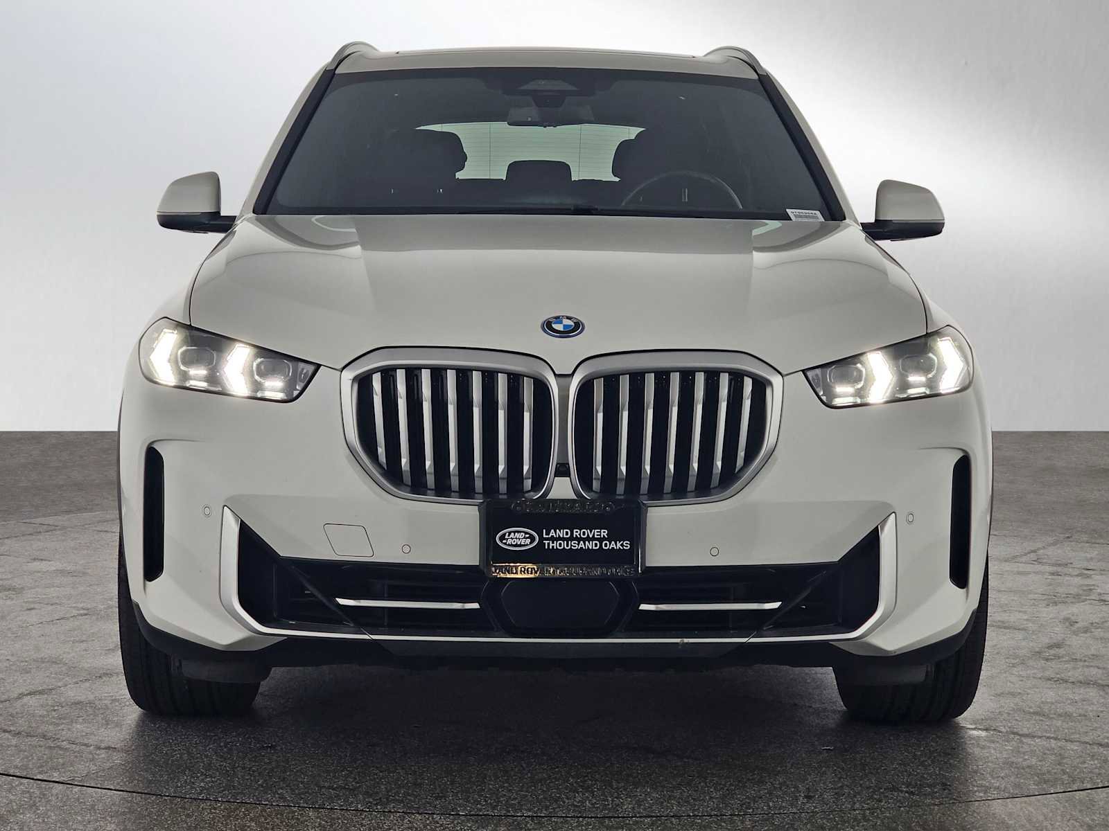 Used 2024 BMW X5 xDrive50e image 8