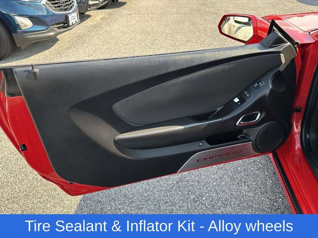 Certified 2015 Chevrolet Camaro LT RWD image 17
