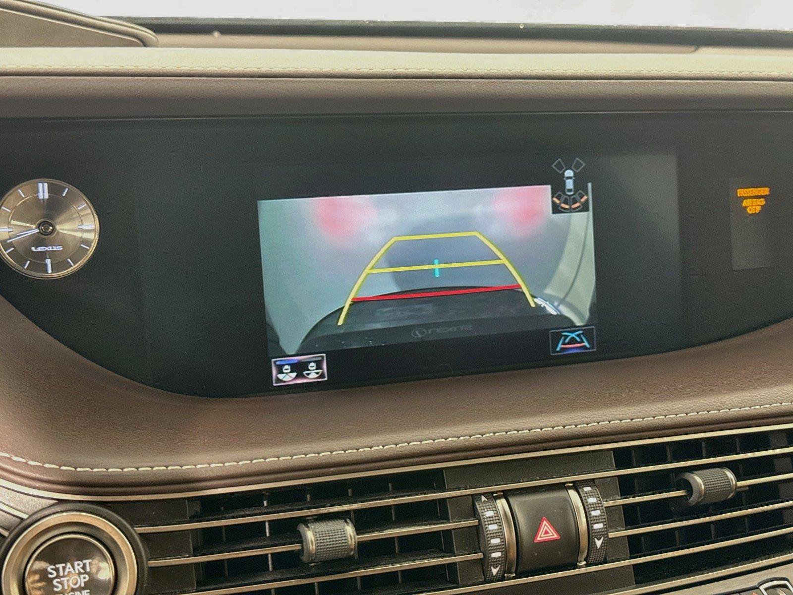 Used 2018 Lexus LS 500 w/ Accessory Package (Z2) RWD image 17