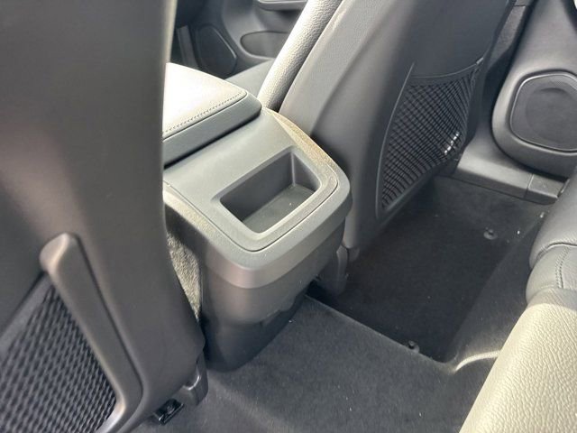 New 2025 Volvo XC60 B5 Plus w/ Climate Package PRO image 22