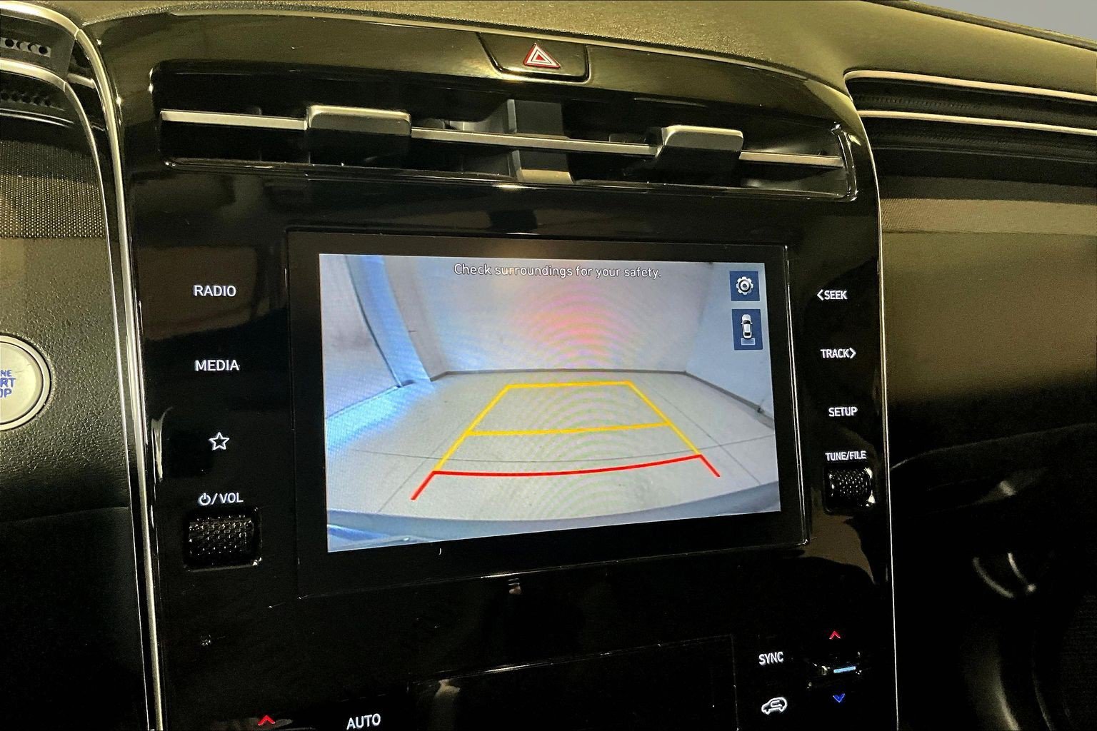Used 2023 Hyundai Tucson SEL w/ Convenience Package AWD/4WD image 15