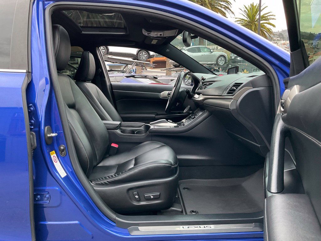 Used 2014 Lexus CT 200h w/ F Sport w/Nuluxe Interior FWD image 53
