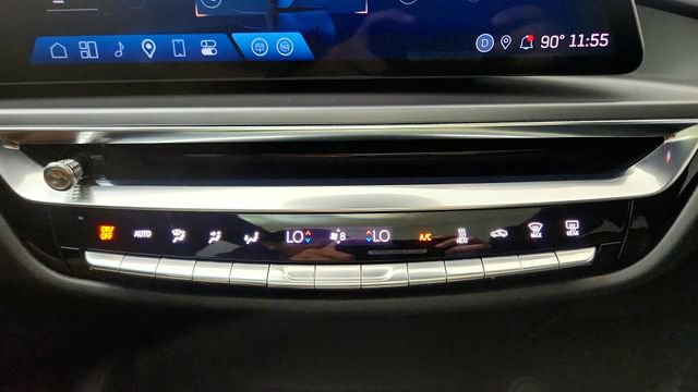 Used 2024 Cadillac Lyriq Tech RWD image 69