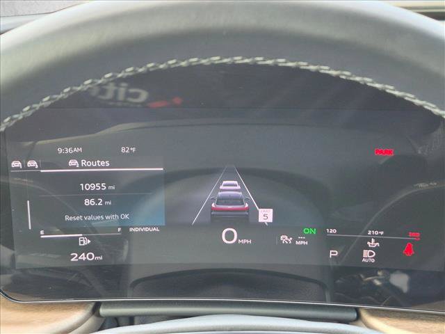 Certified 2025 Audi Q5 Premium w/ Convenience Package AWD/4WD image 10