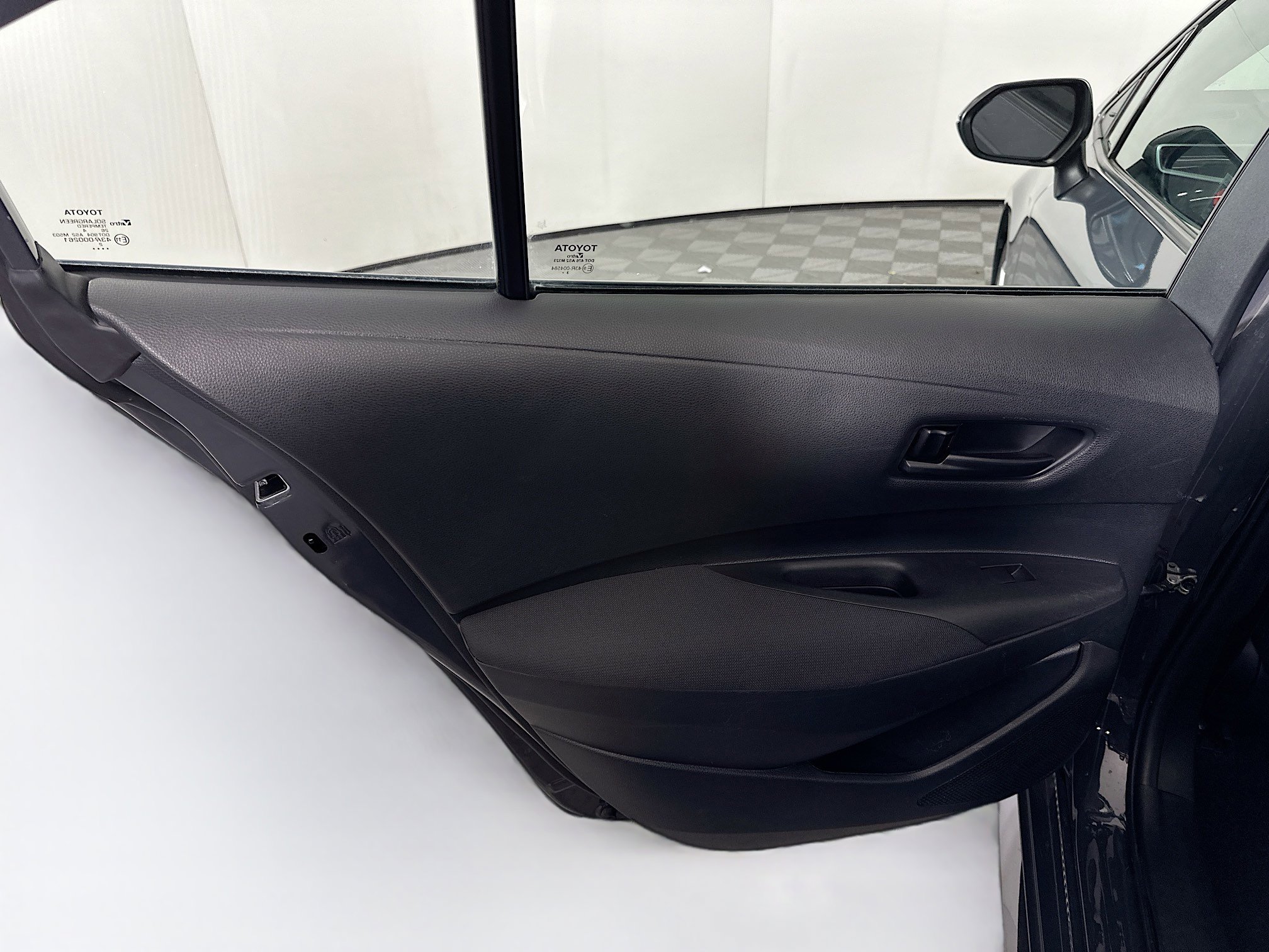 Used 2024 Toyota Corolla LE image 25