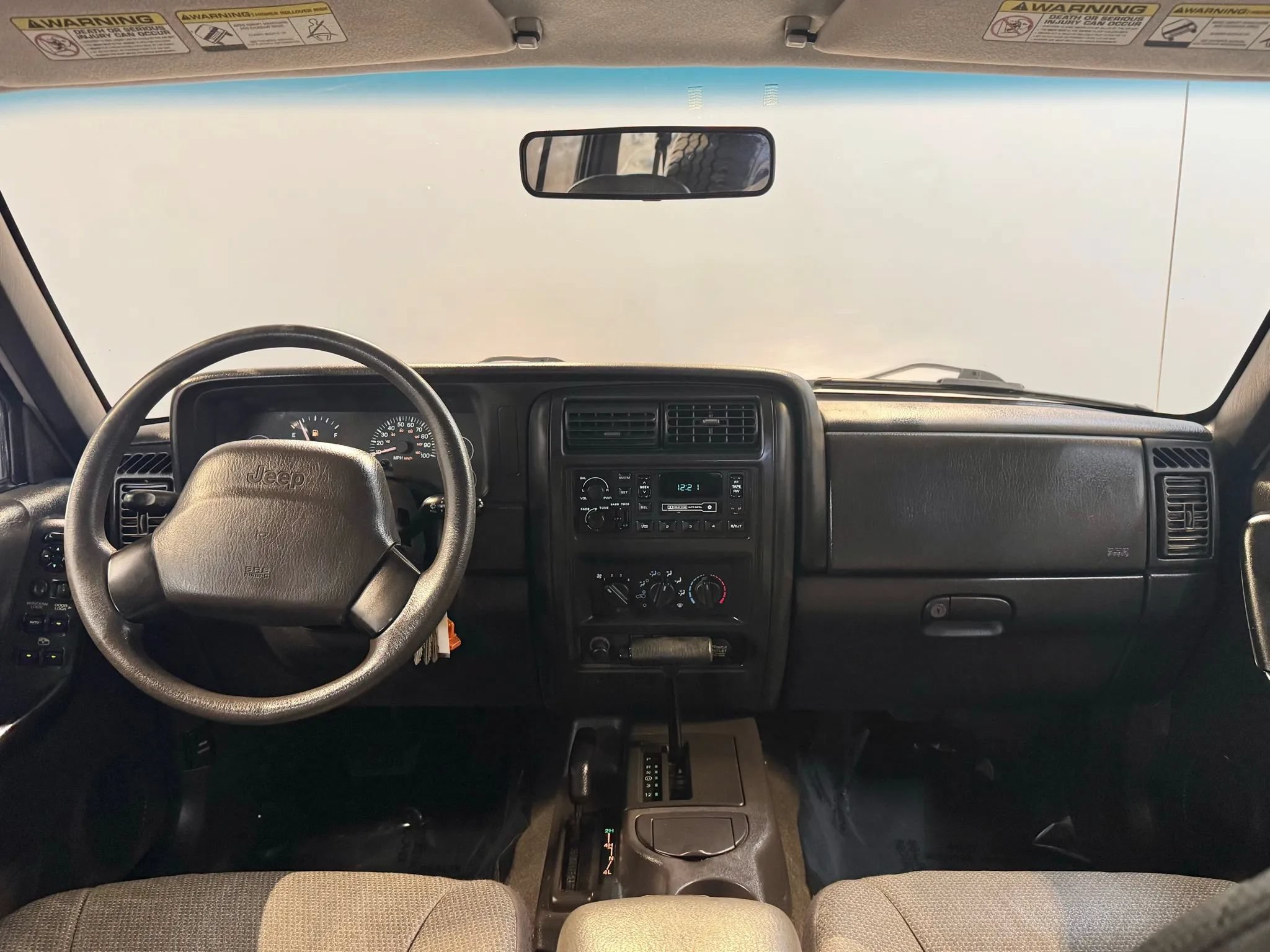 Used 2000 Jeep Cherokee SE AWD/4WD image 11