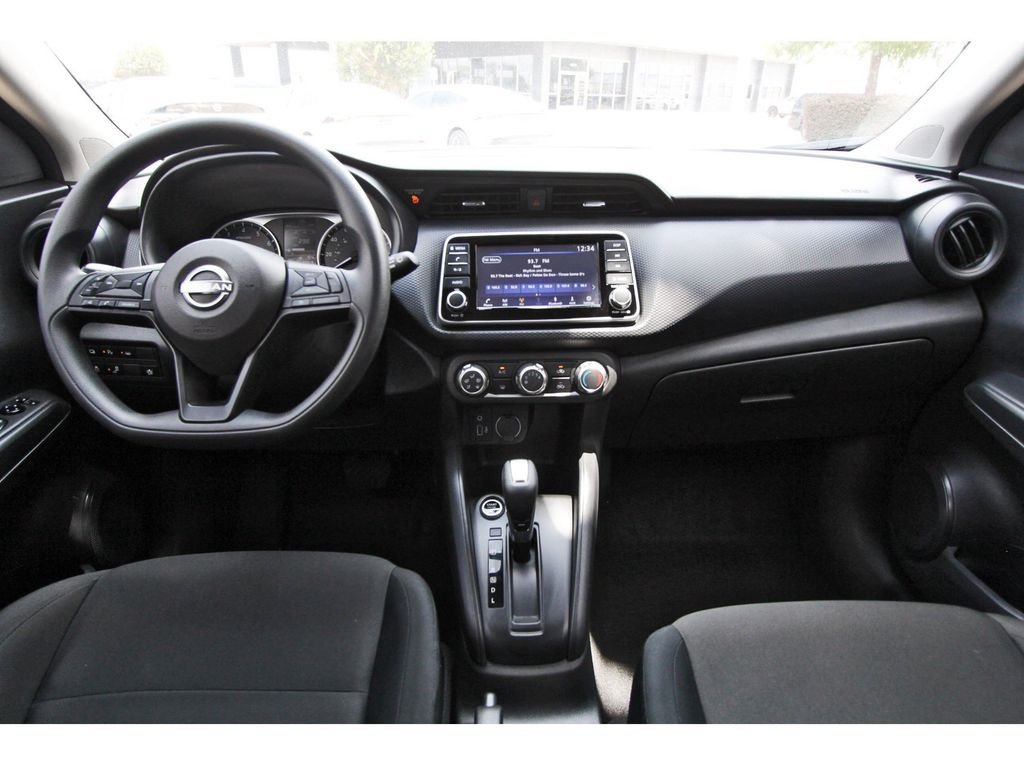 Certified 2025 Nissan Kicks Play S FWD image 9