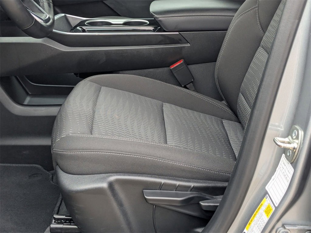 Used 2025 Chevrolet Equinox LT image 24