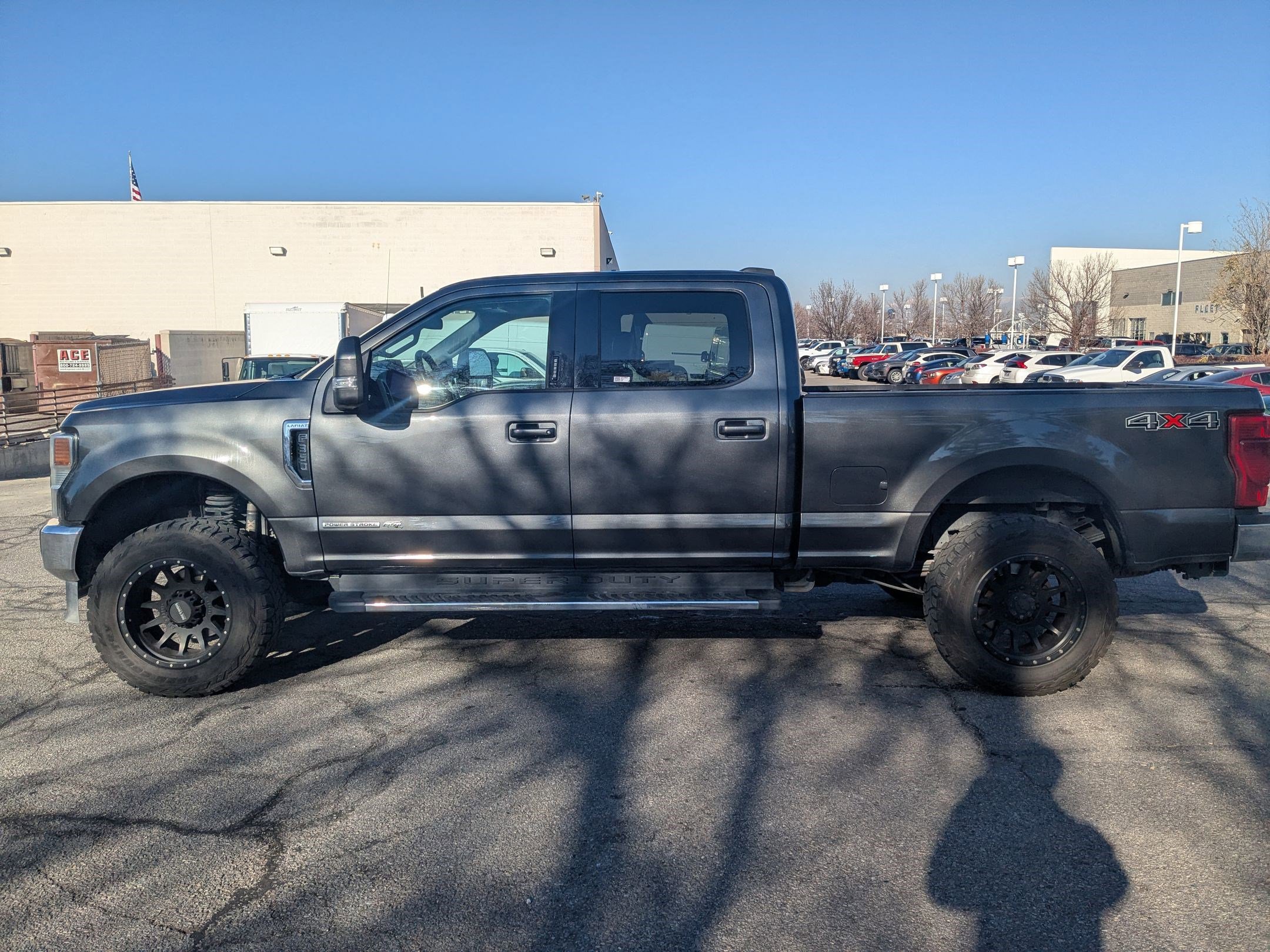 Used 2020 Ford F350 Lariat w/ Camper Package image 10