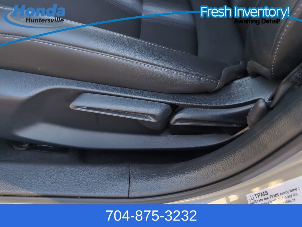 Used 2025 Honda Civic Sport image 19