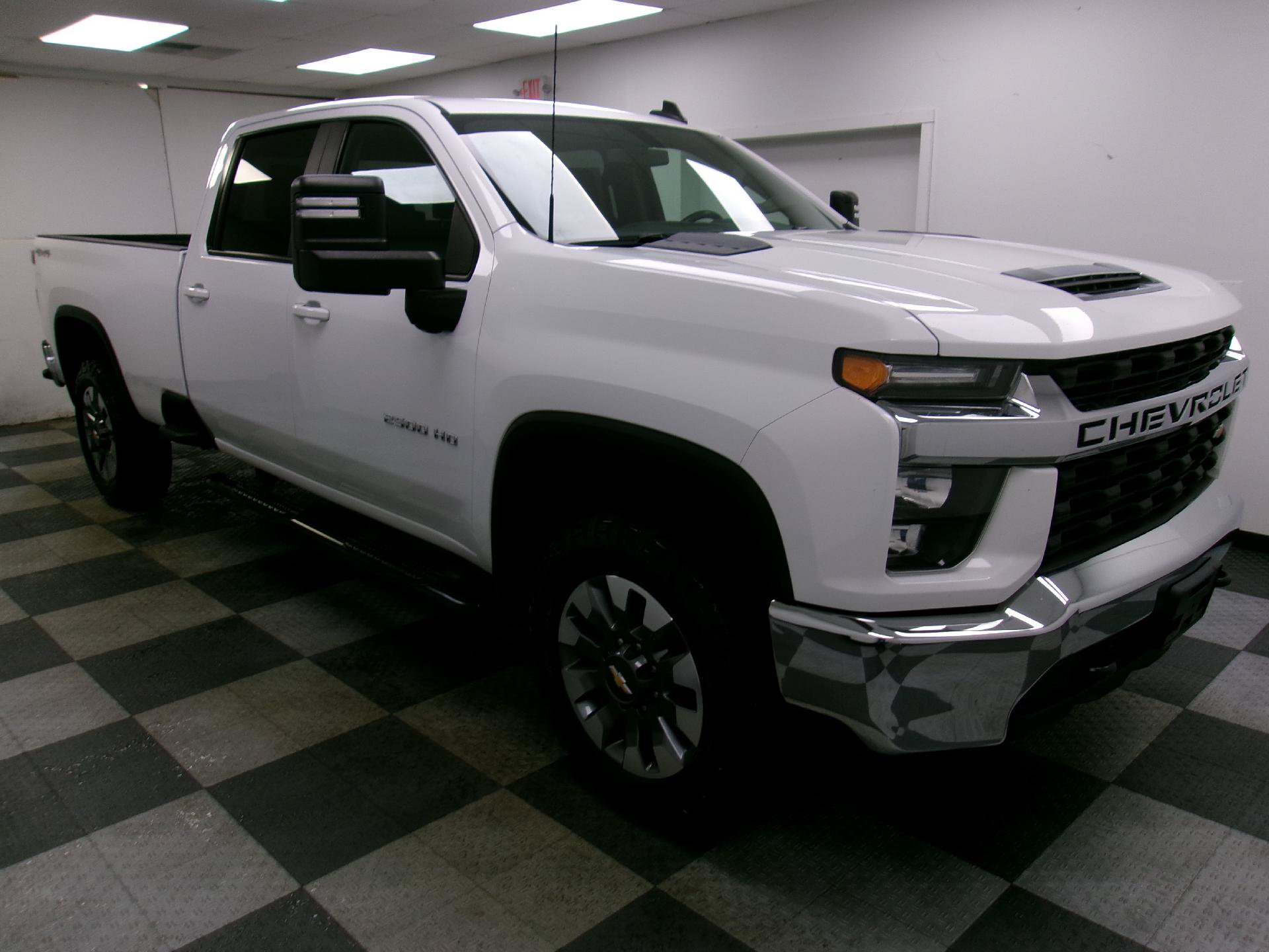 Used 2021 Chevrolet Silverado 2500 LT AWD/4WD image 13