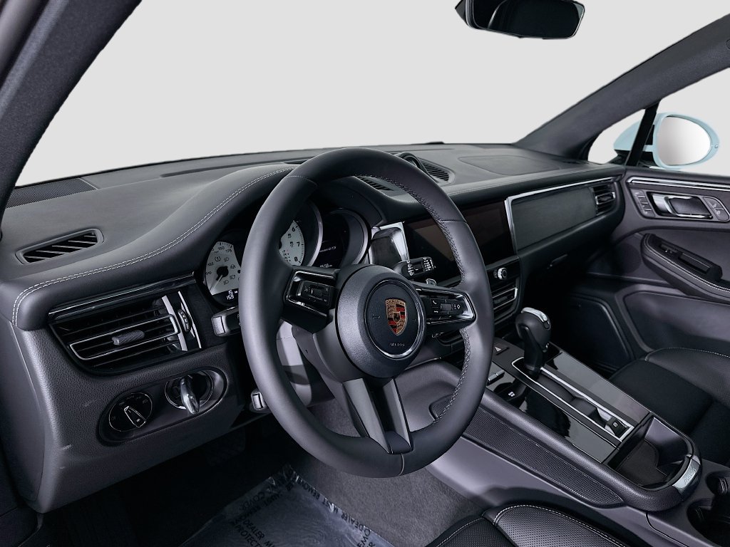 New 2026 Porsche Macan GTS AWD/4WD image 4
