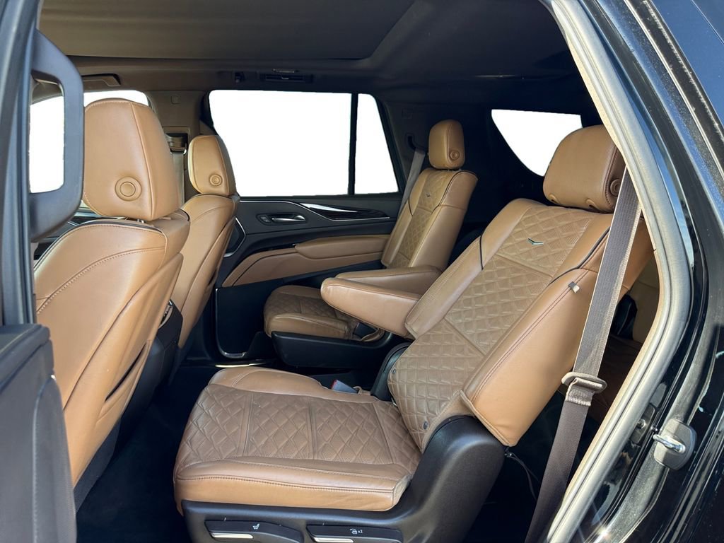 Used 2021 Cadillac Escalade Sport w/ Heavy-Duty Trailer Package image 16