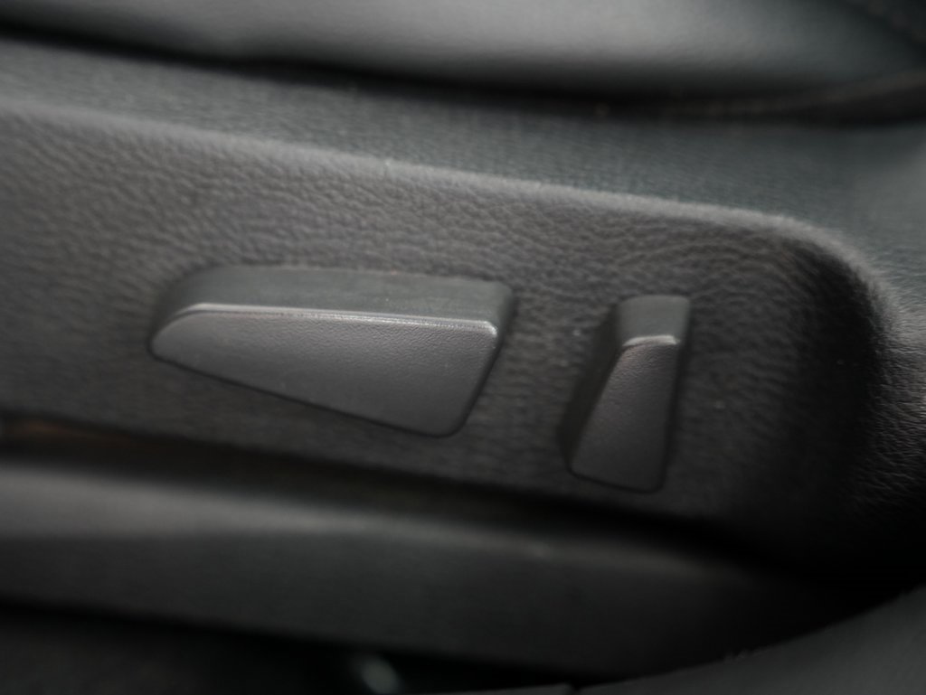 Used 2005 MAZDA MAZDA6 s Sport w/ Bose Audio & Moonroof Pkg image 42