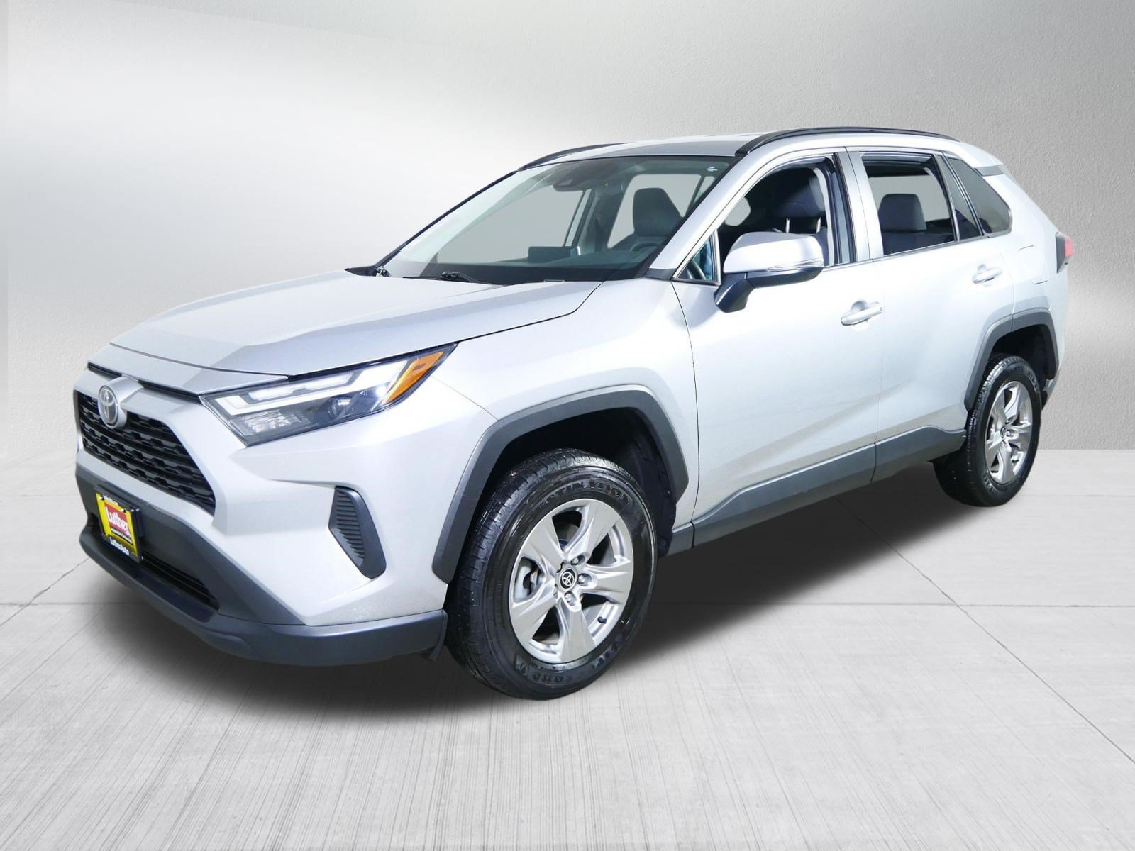Certified 2024 Toyota RAV4 XLE FWD image 3