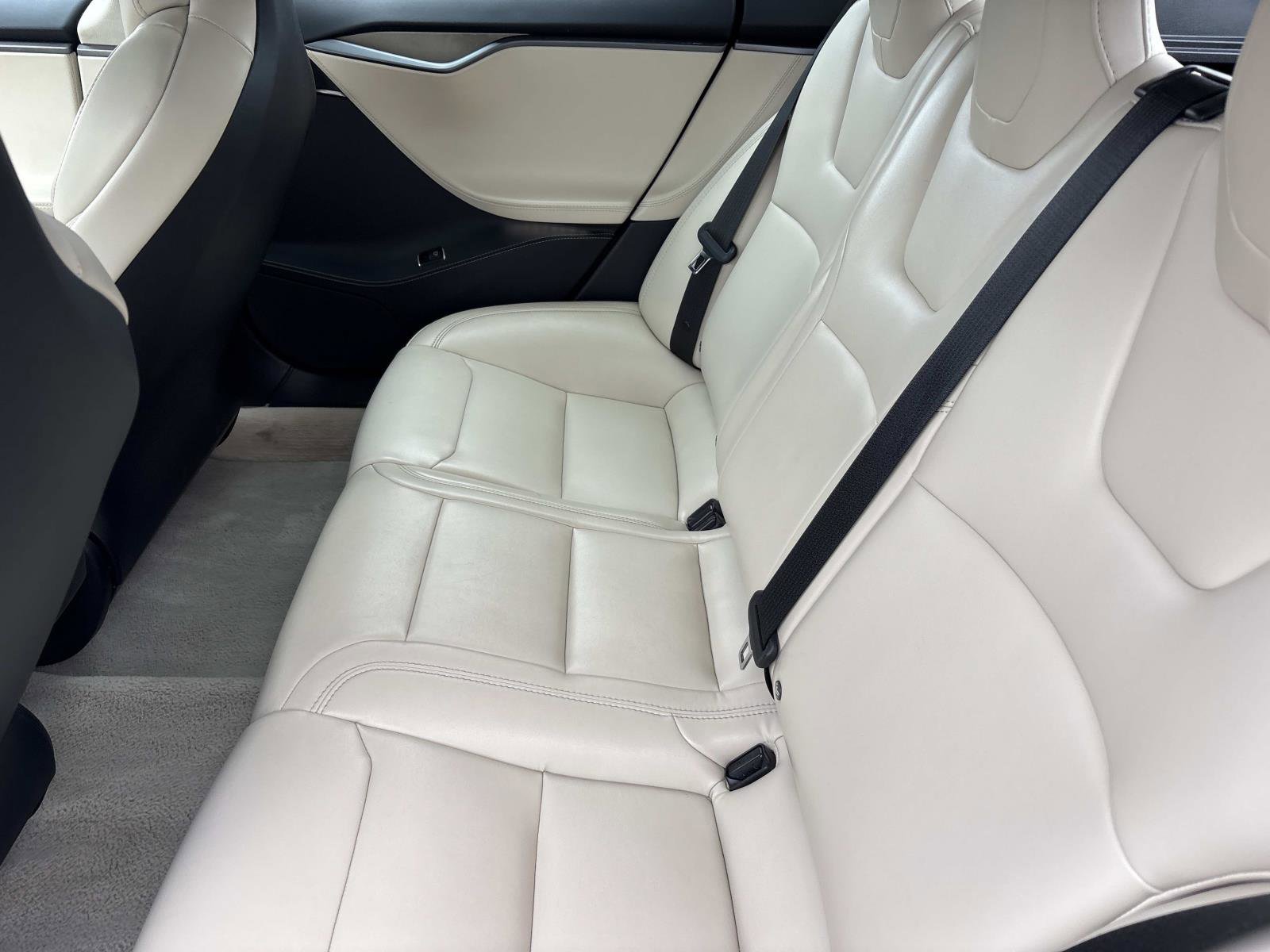 Used 2019 Tesla Model S 100D image 30