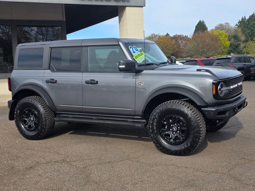 Used 2024 Ford Bronco Wildtrak image 3