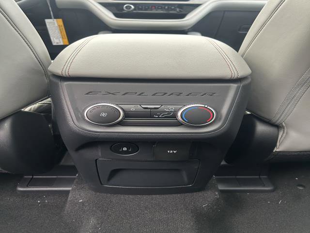 New 2025 Ford Explorer Active w/ Active Comfort Package image 27