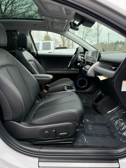 Used 2024 Hyundai Ioniq 5 Limited image 19