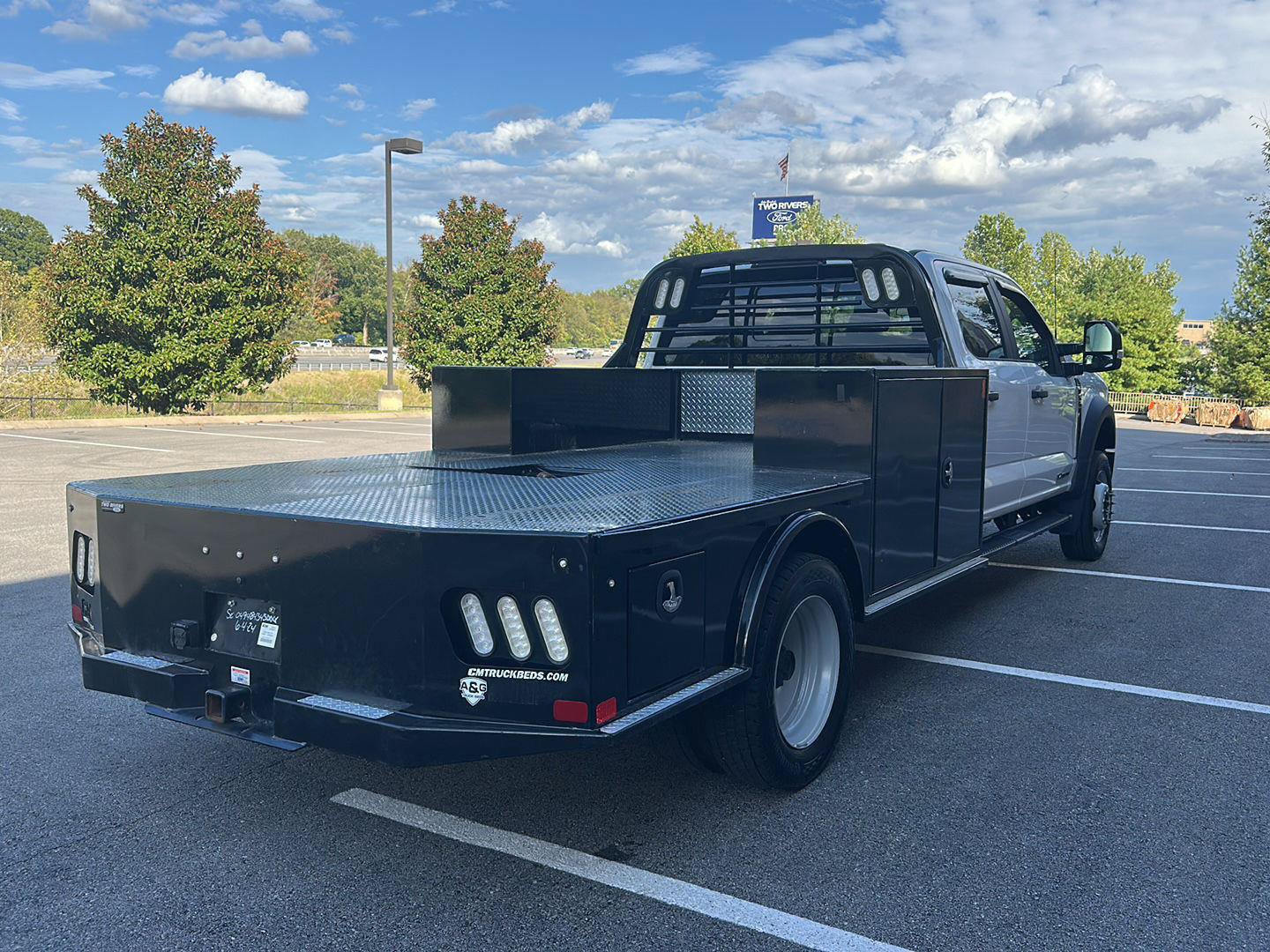 Used 2024 Ford F550 4x4 Crew Cab Super Duty image 5