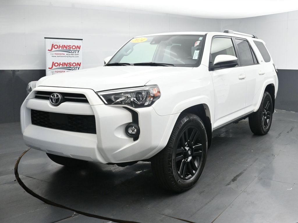 Used 2024 Toyota 4Runner SR5 image 4