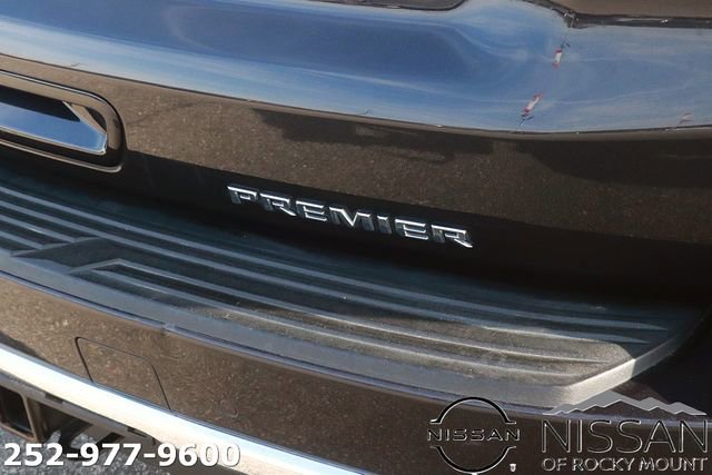 Used 2023 Chevrolet Suburban Premier image 9