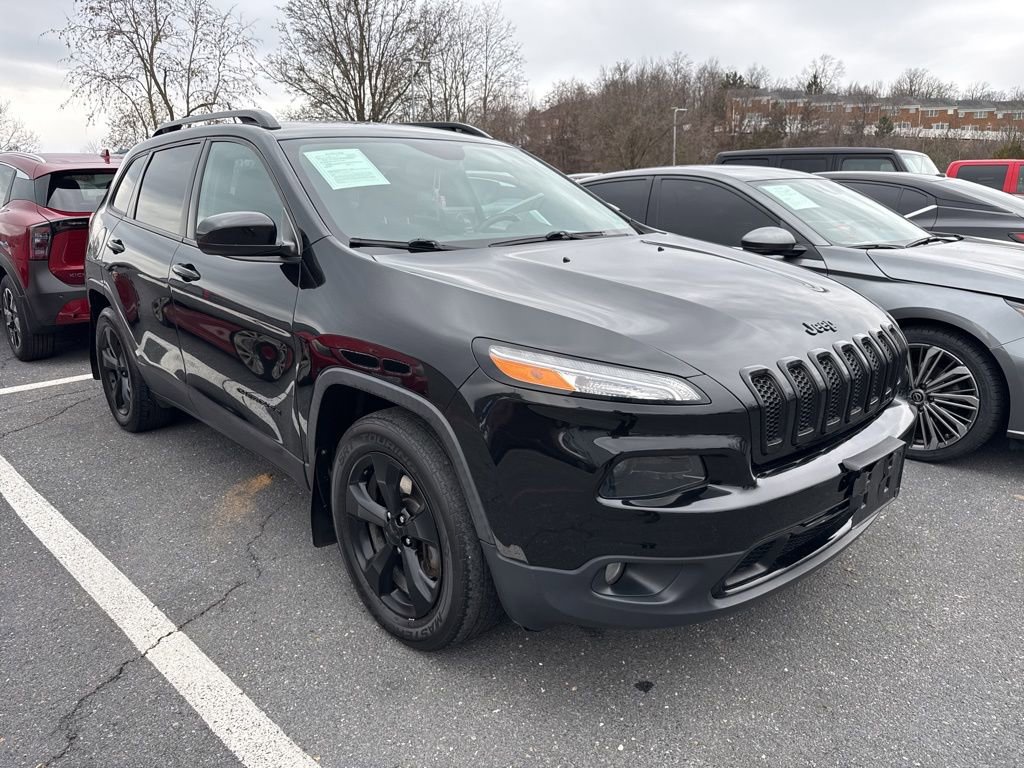 Used 2018 Jeep Cherokee Latitude w/ Altitude Package image 1