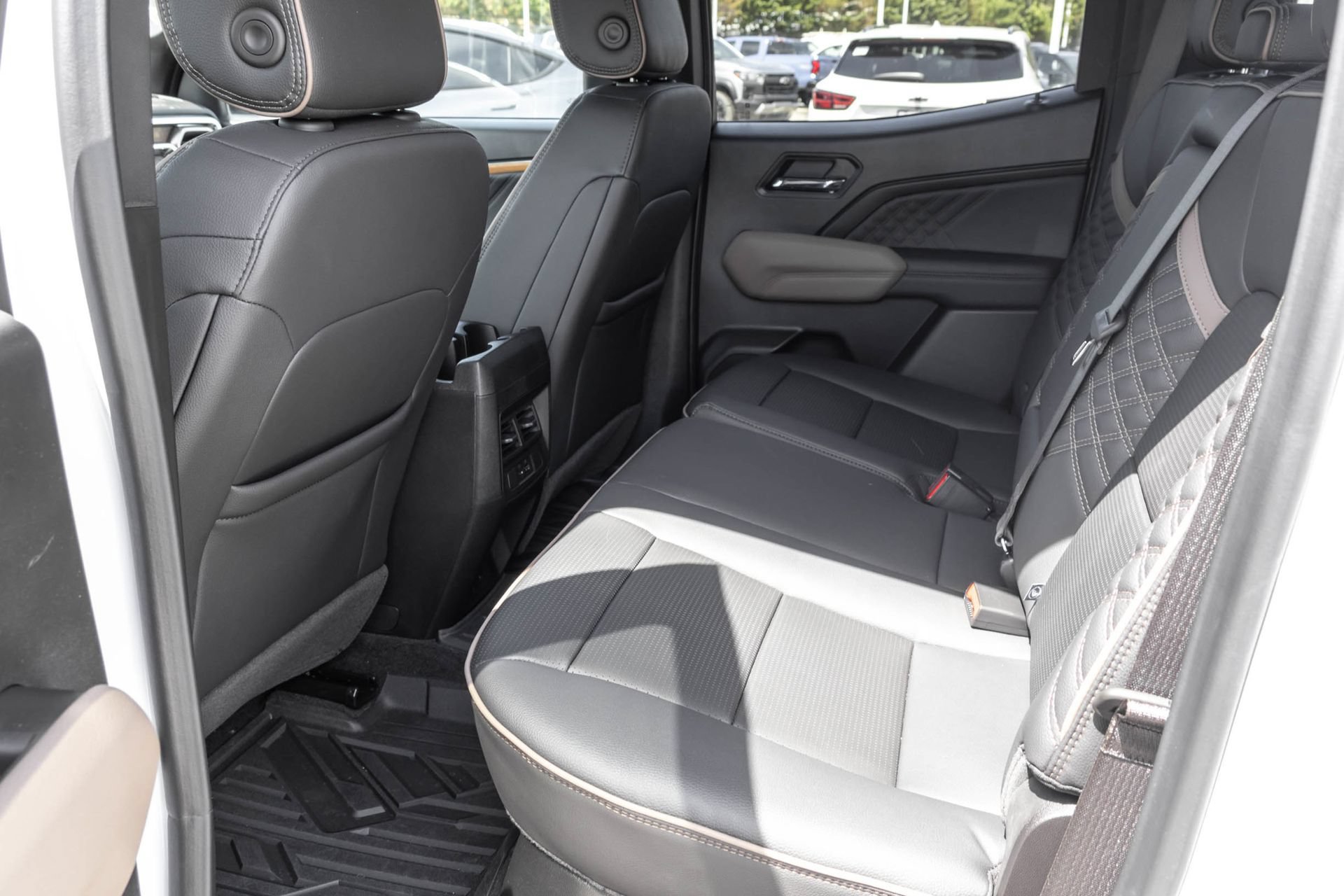 Used 2026 GMC Canyon Denali AWD/4WD image 45