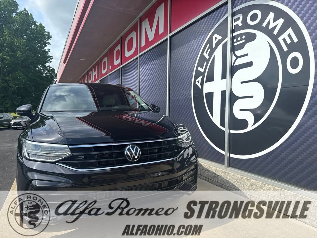 Used 2024 Volkswagen Tiguan SE R-Line