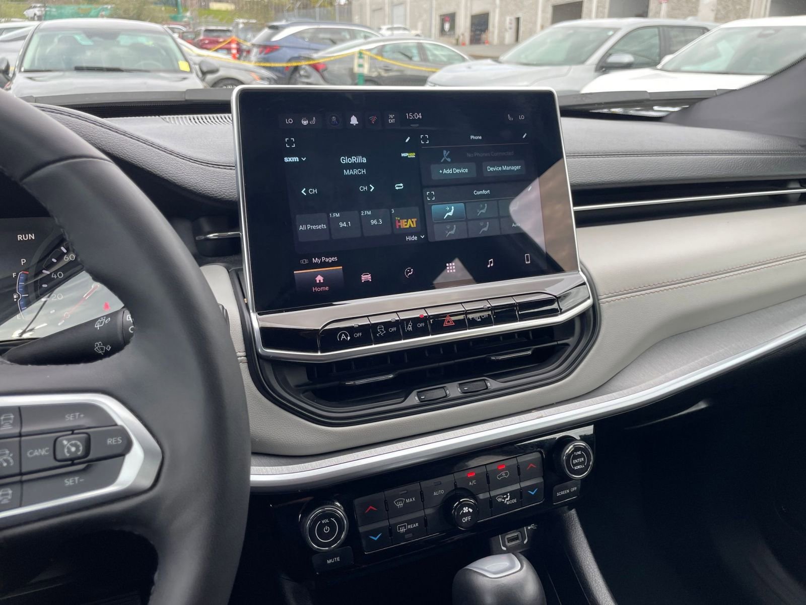 Used 2025 Jeep Compass Limited image 17