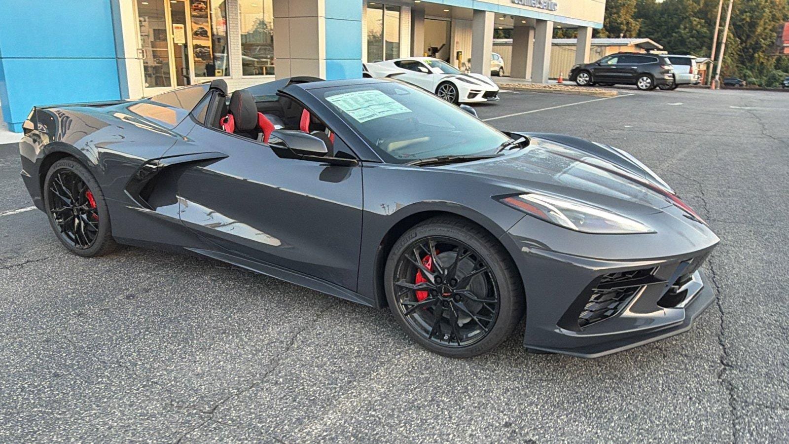 New 2027 Chevrolet Corvette Stingray Convertible w/ Stealth Interior Trim Package RWD image 6