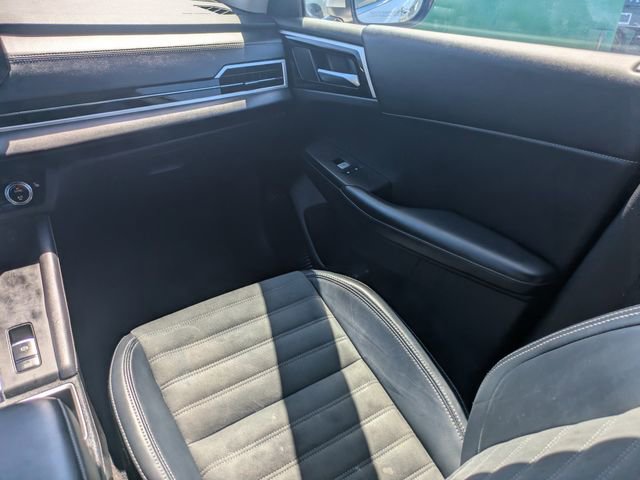 Used 2024 Mitsubishi Outlander SE image 18