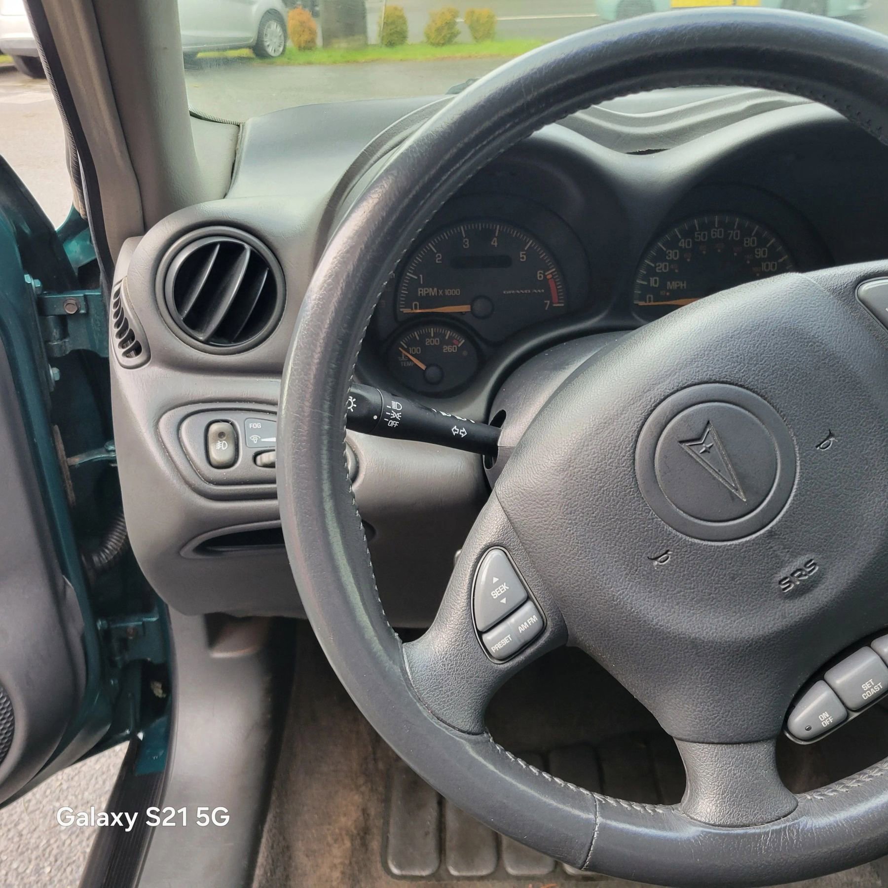 Used 1999 Pontiac Grand Am SE image 8