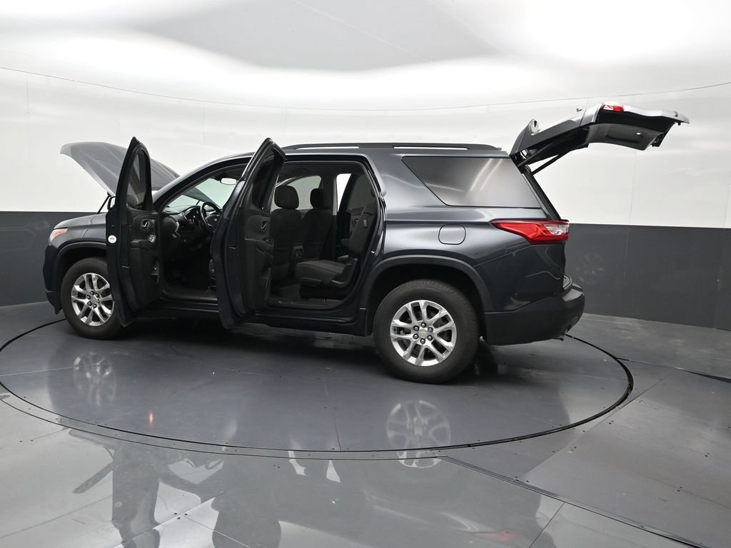 Used 2021 Chevrolet Traverse LT FWD image 35