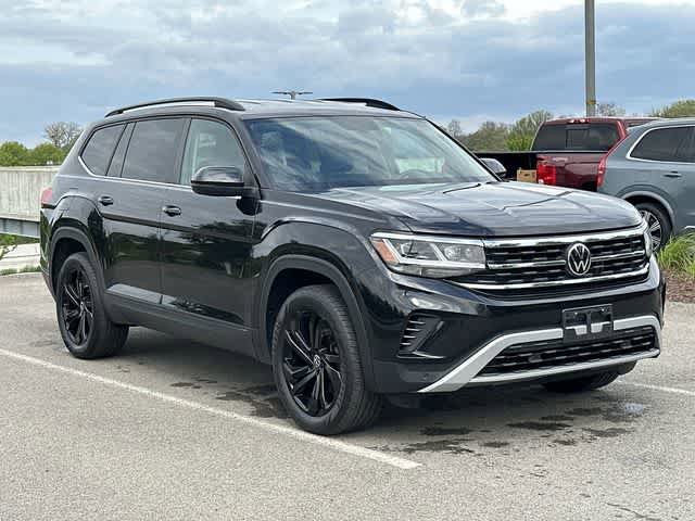 Used 2023 Volkswagen Atlas SE w/ Black Wheel Package AWD/4WD image 20