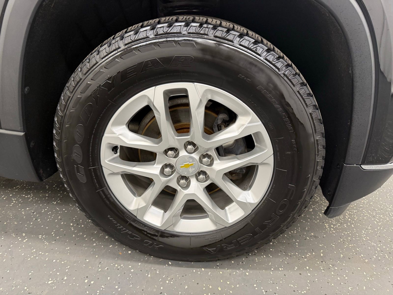 Used 2020 Chevrolet Traverse LT image 22