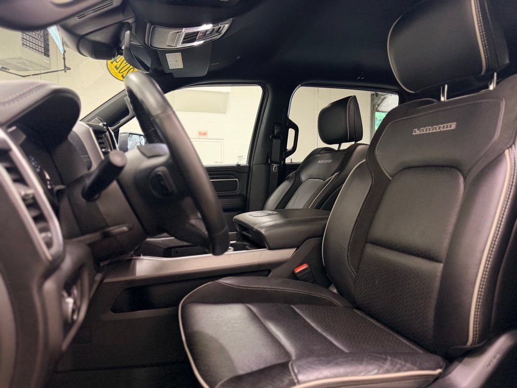 Used 2024 RAM 1500 Laramie AWD/4WD image 10