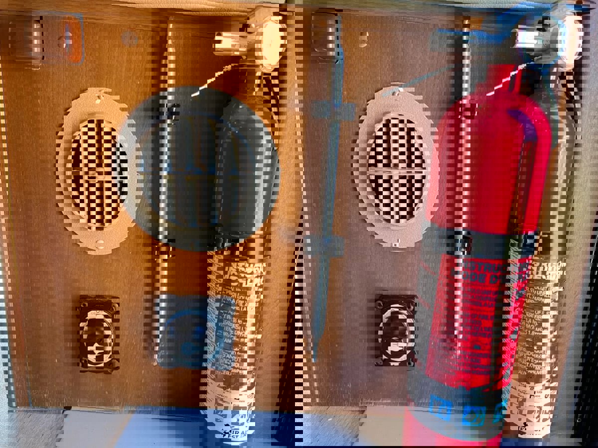 Used 2013 Mercedes-Benz Sprinter 3500 image 43