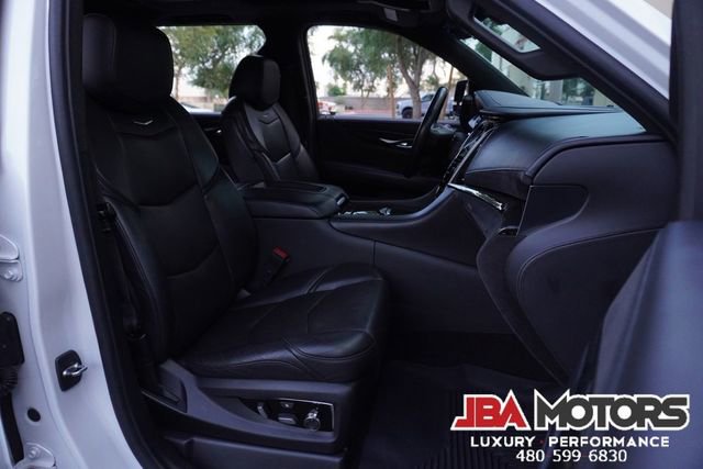 Used 2020 Cadillac Escalade ESV Platinum image 84