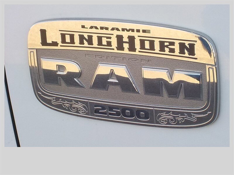 Used 2018 RAM 2500 Longhorn w/ Longhorn Southfork Package AWD/4WD image 43