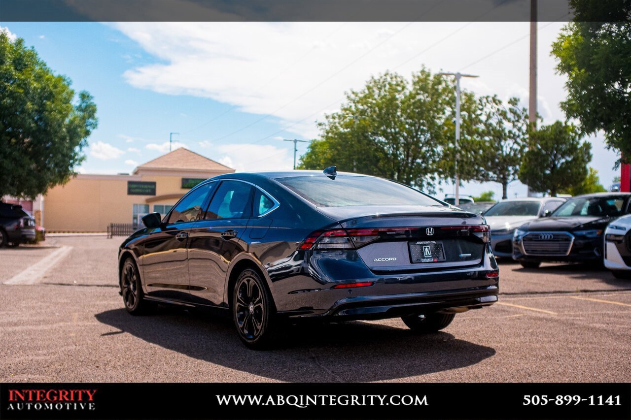 Used 2023 Honda Accord EX-L image 5