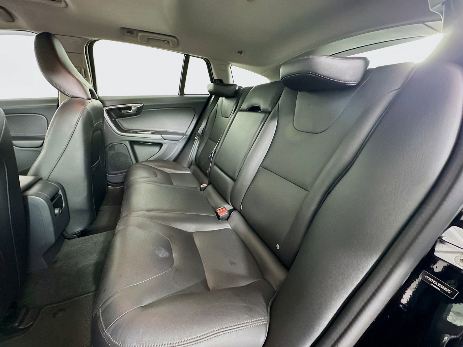 Used 2016 Volvo V60 T5 Premier image 24