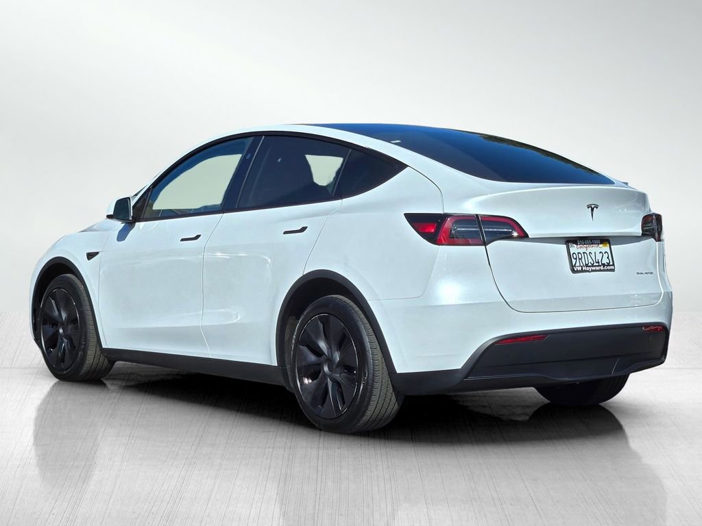 Used 2025 Tesla Model Y Long Range image 6