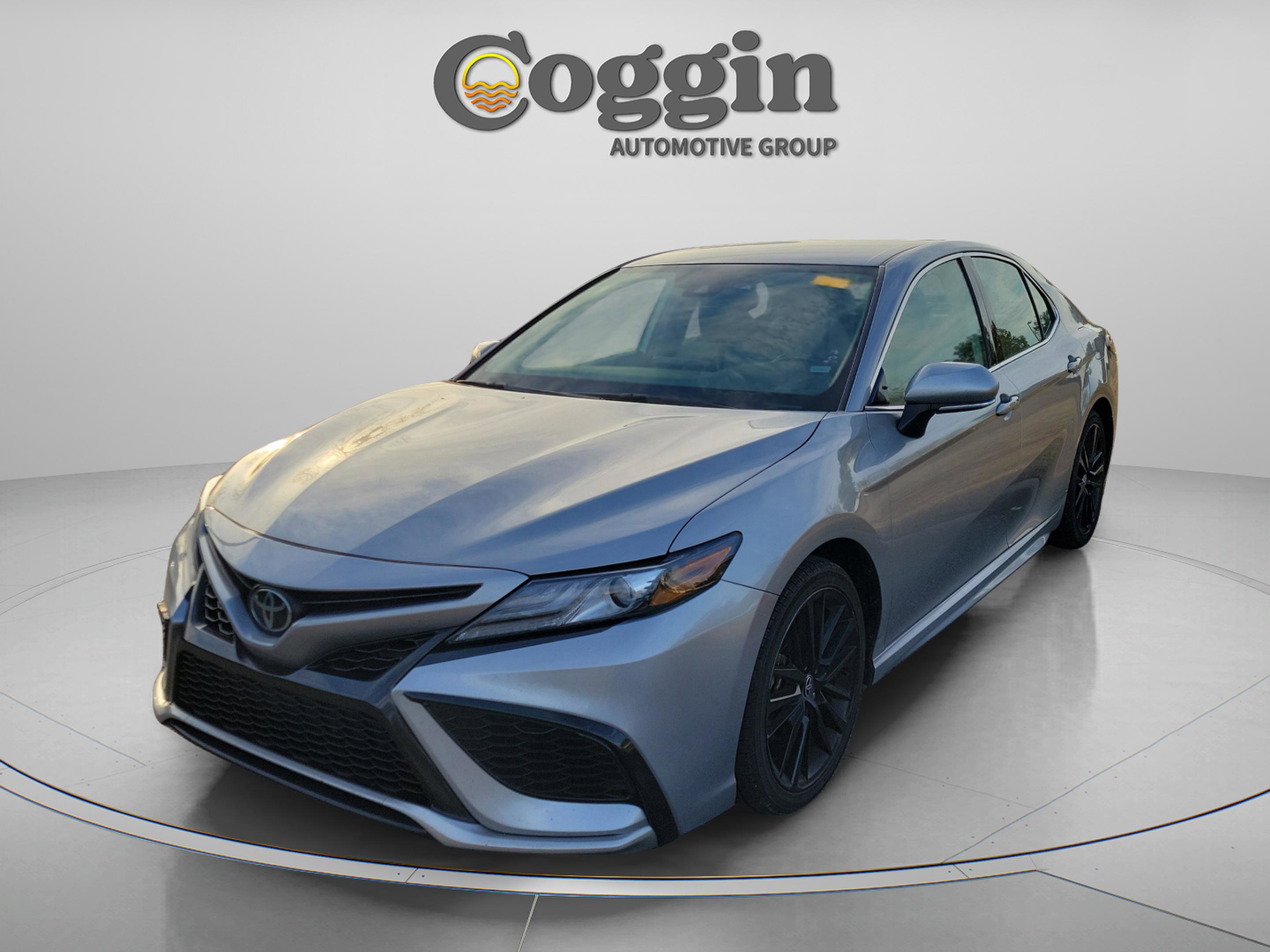 Used 2024 Toyota Camry XSE image 3