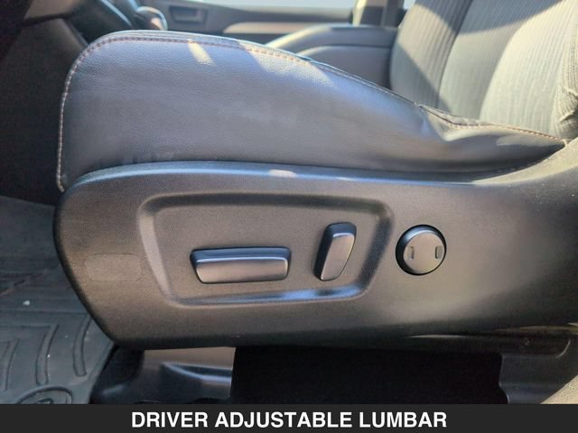 Used 2015 Toyota Highlander Plus AWD/4WD image 14