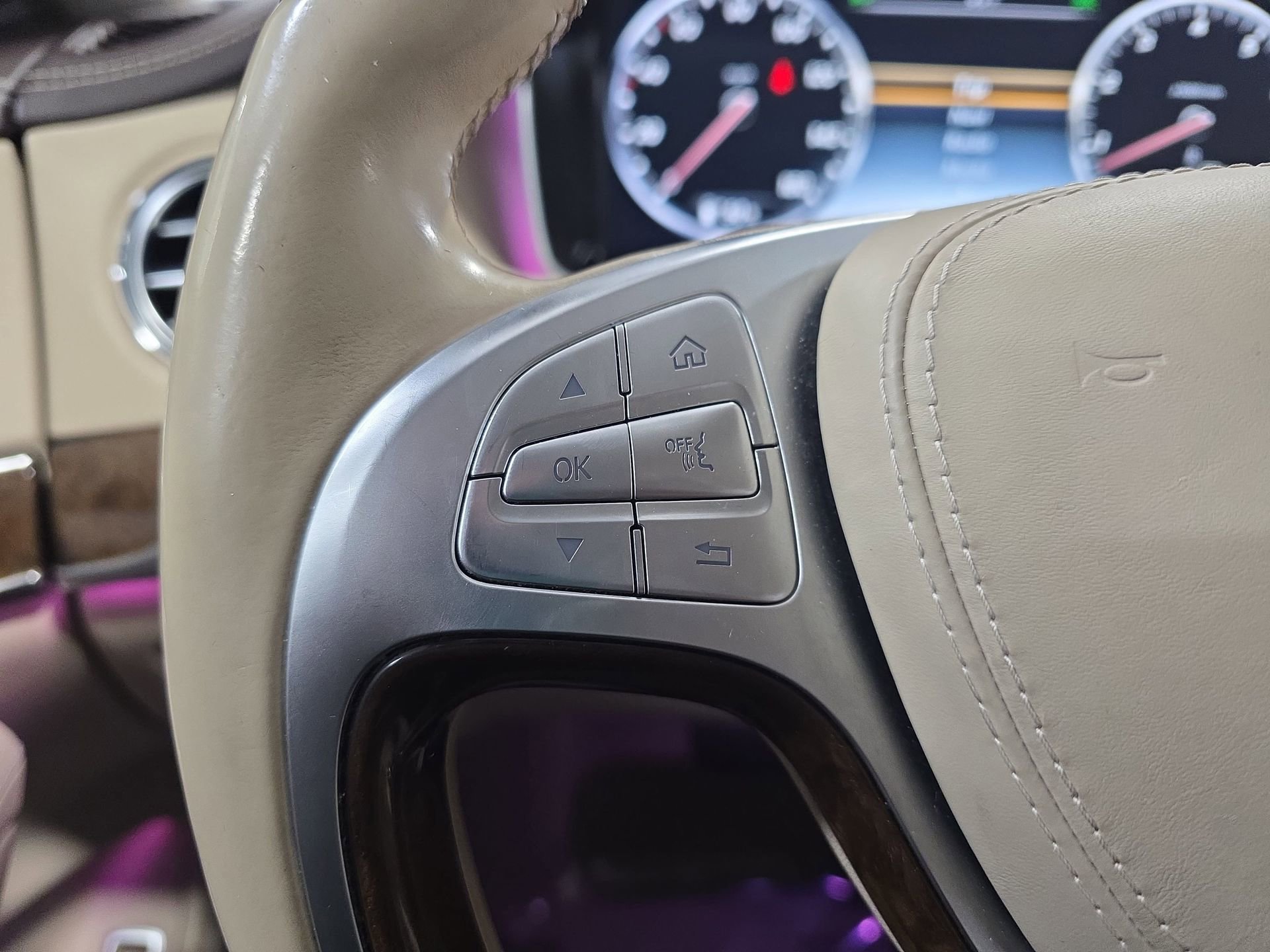 Used 2015 Mercedes-Benz S 550 4MATIC Sedan image 17