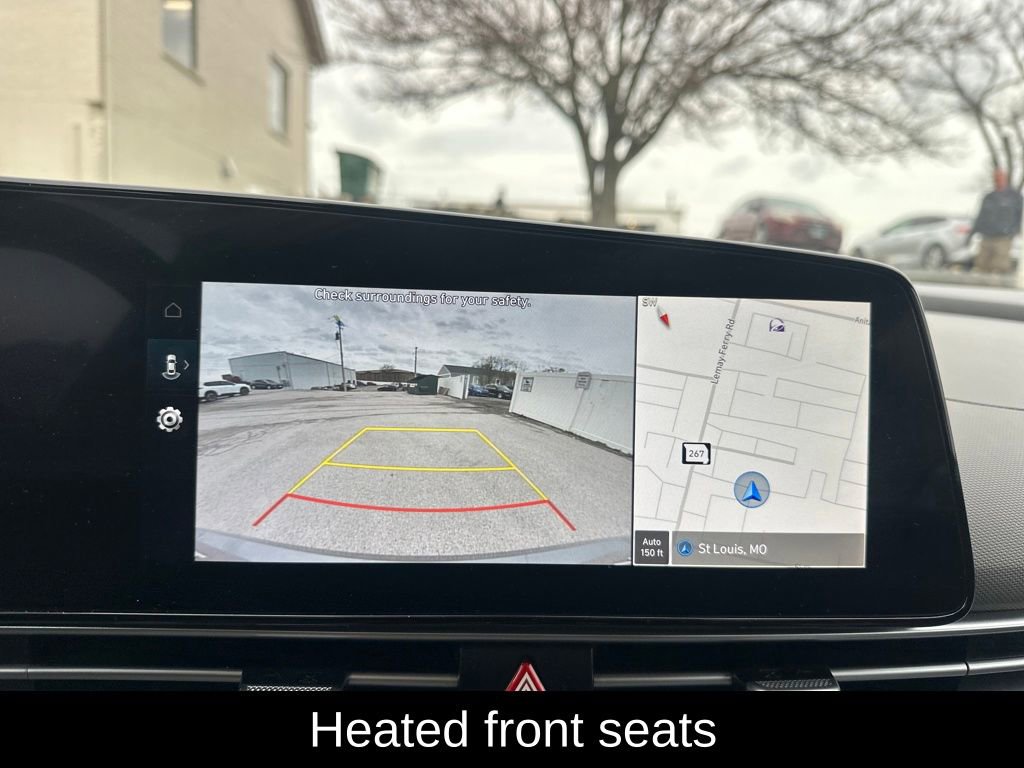 Used 2025 Hyundai Elantra SEL image 18