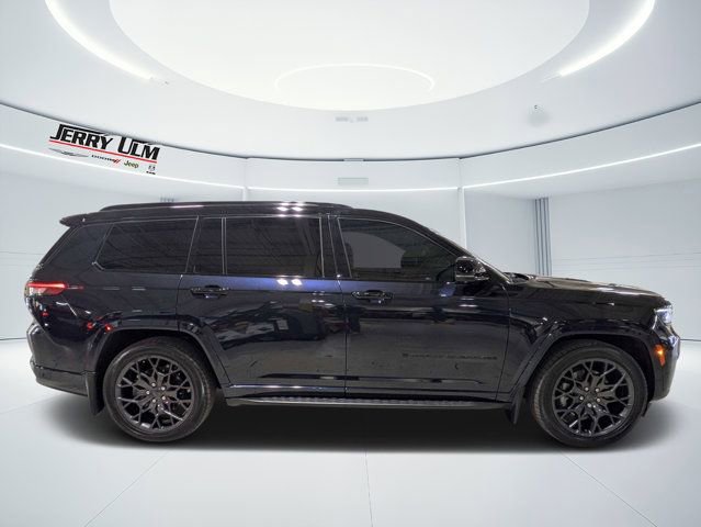 Used 2024 Jeep Grand Cherokee L Summit AWD/4WD image 2